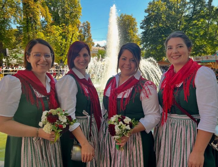 wachauer-volksfest-2025_marketenderinnen_v2.jpg